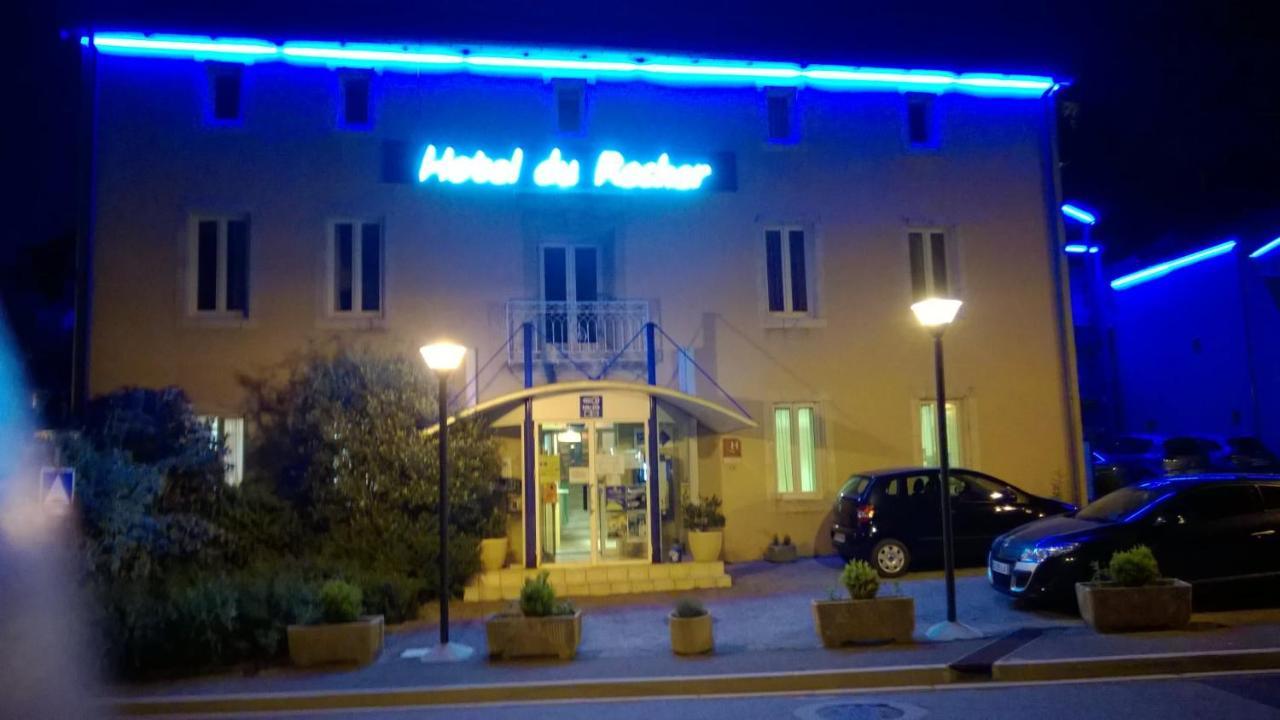Hotel Du Rocher Le Caylar Exterior photo